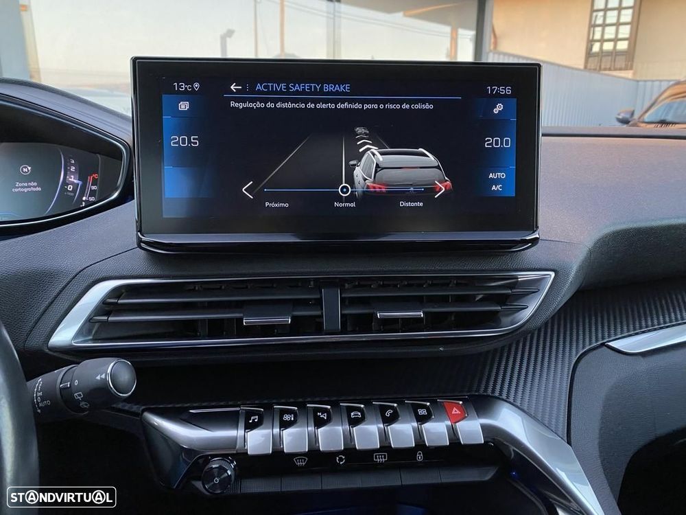 Peugeot 5008 1.5 BlueHDi Allure EAT8 - 23