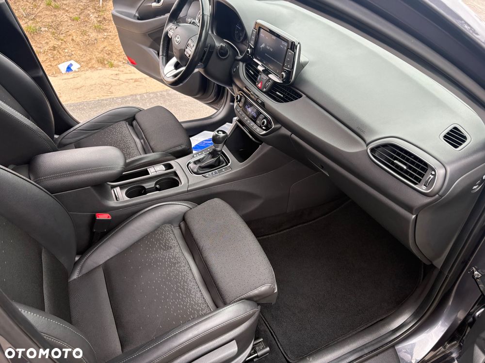 Hyundai i30 1.6 CRDI Premium DCT - 29