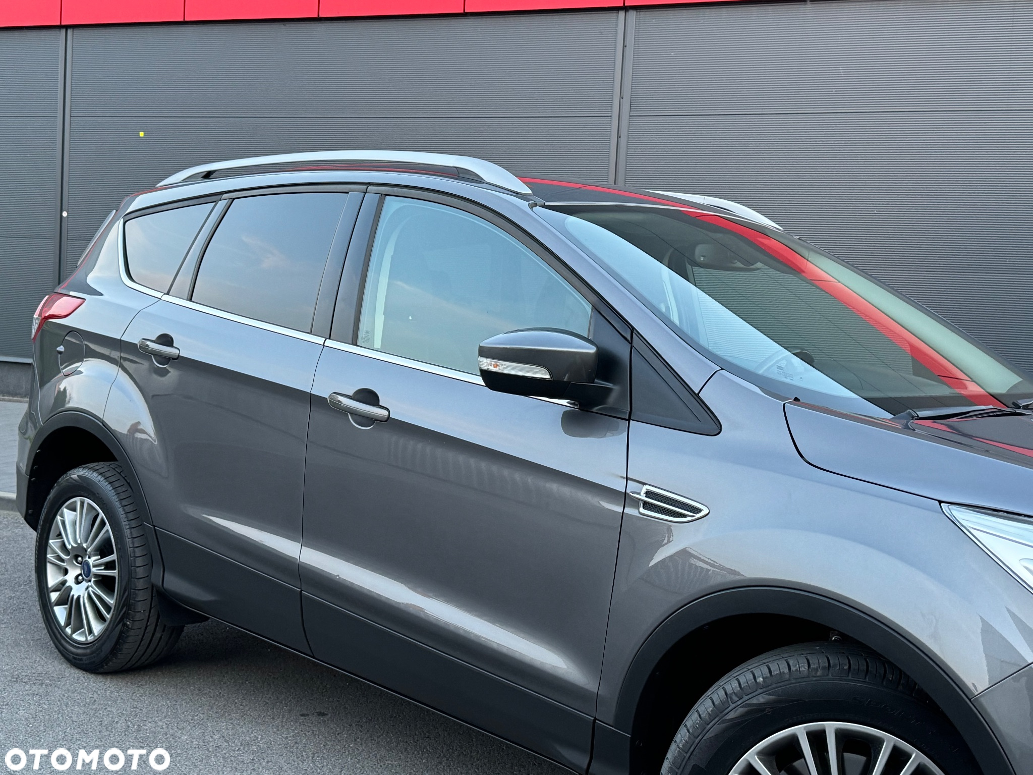 Ford Kuga 2.0 TDCi 4WD Titanium - 17