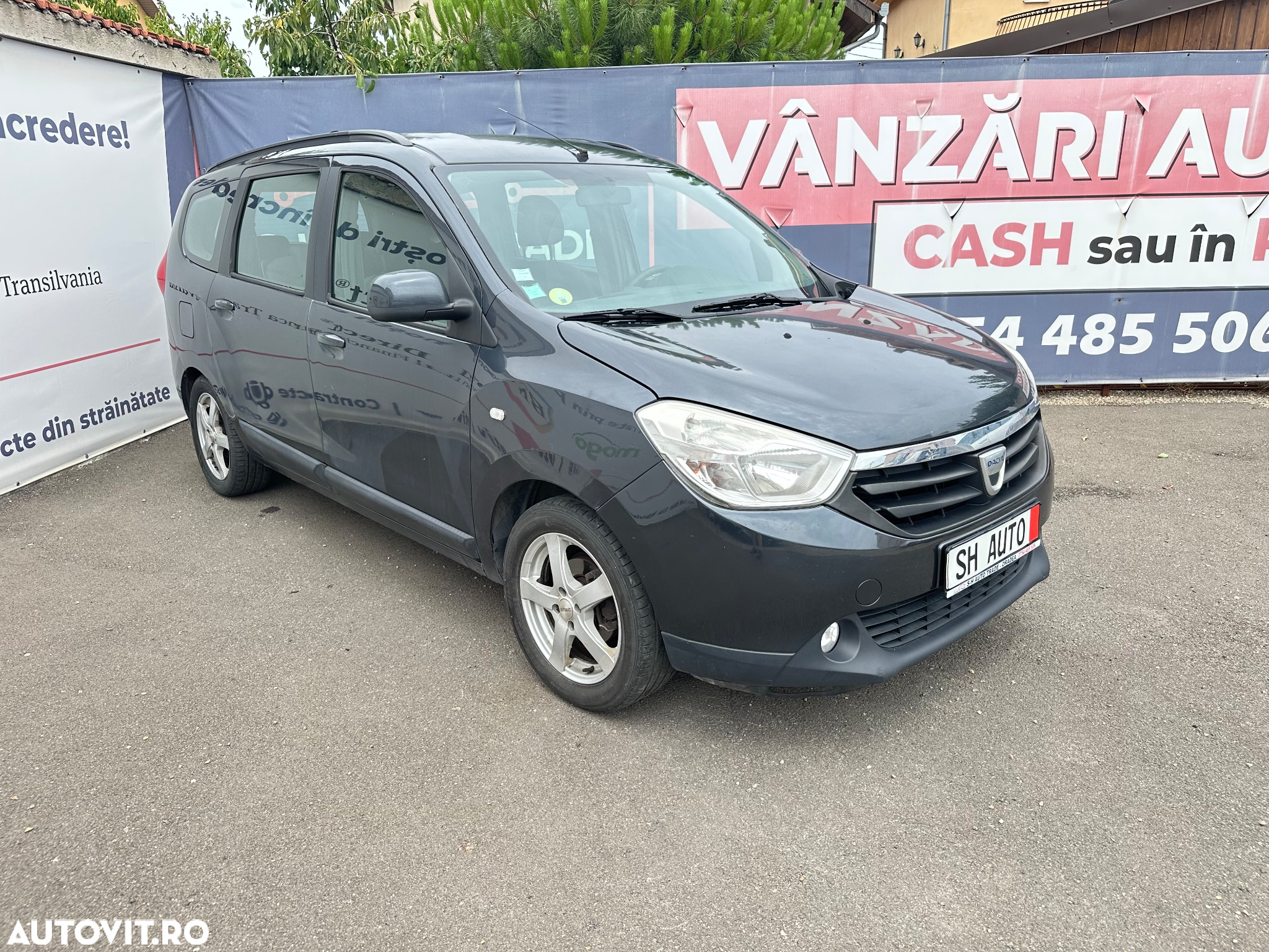 Dacia Lodgy 1.5 dCi 90 CP Stepway - 3