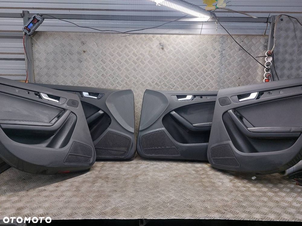 BOCZKI DRZWI KOMPLET AUDI A4 B8 SEDAN 8K1867105 8K0867305 8K0867306 - 1