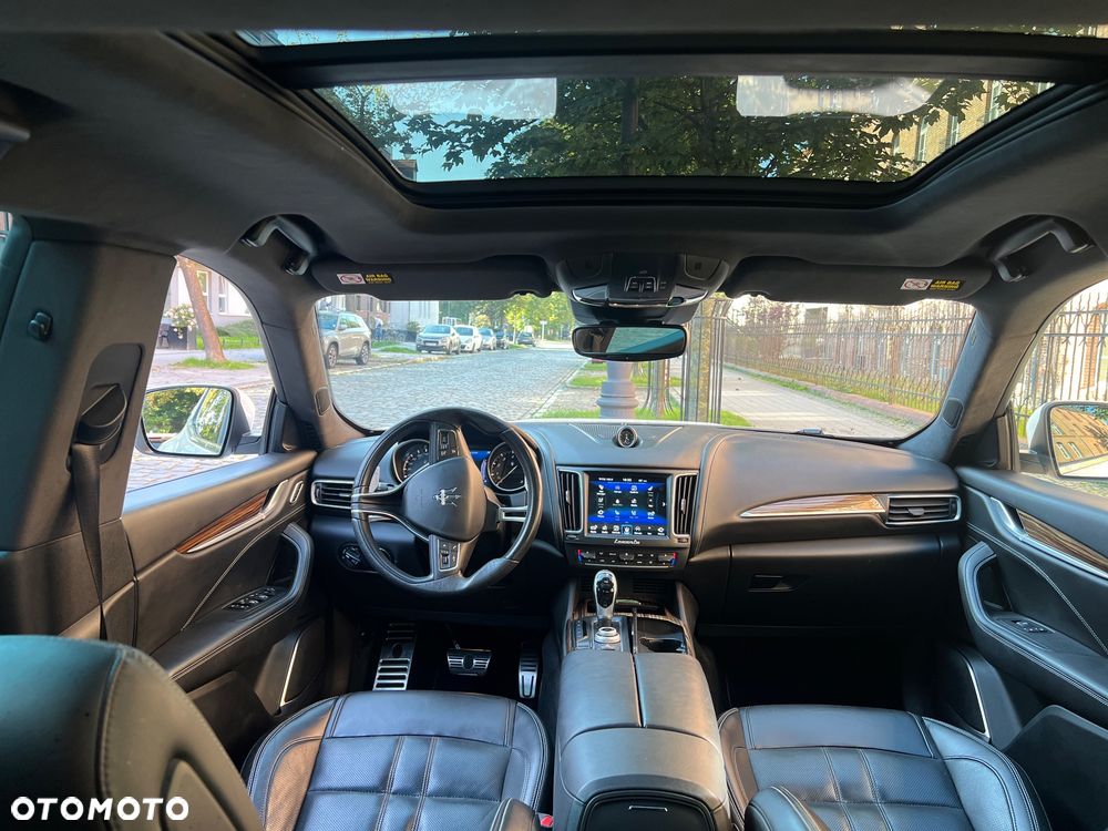 Maserati Levante Modena S - 13