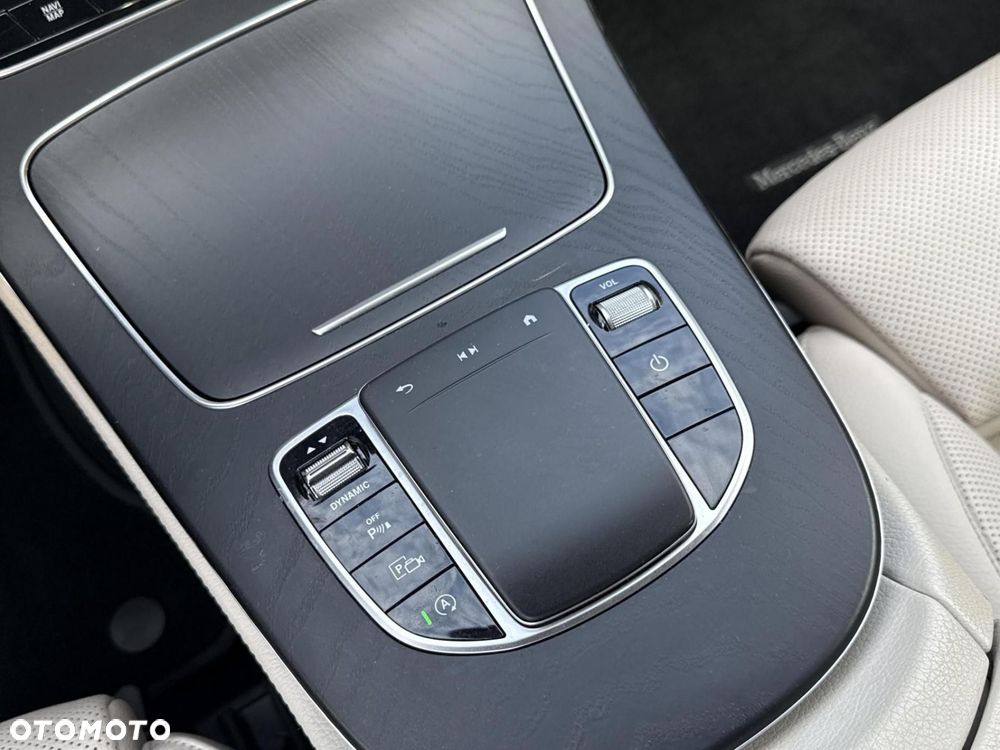 Mercedes-Benz Klasa E - 18