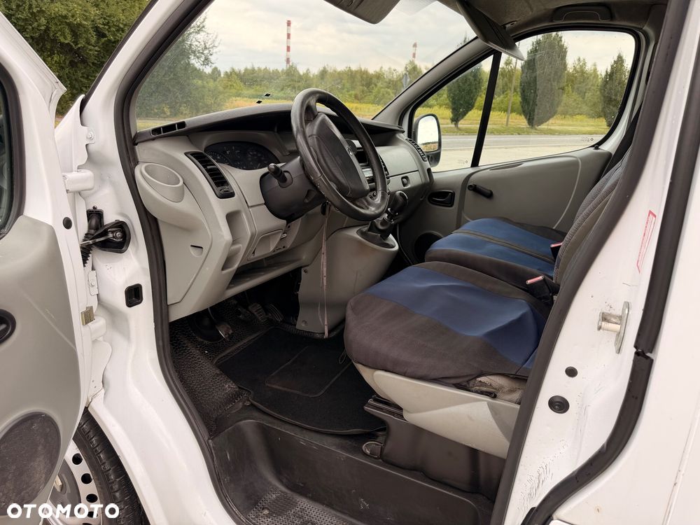 Renault Trafic - 8