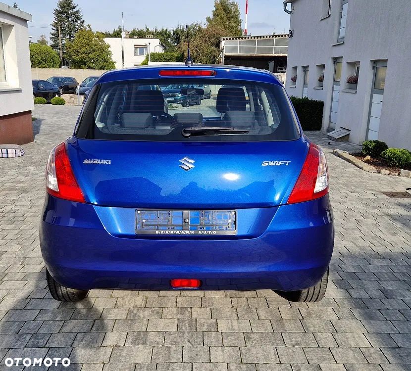 Suzuki Swift 1.2 Comfort Plus - 4