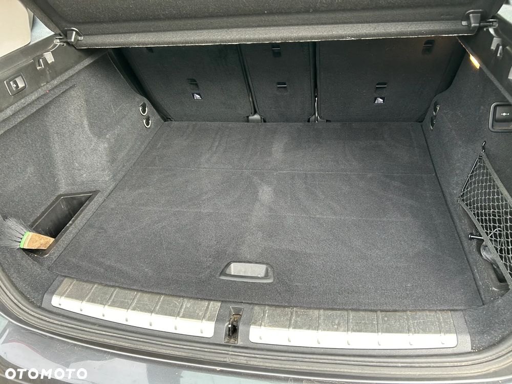 BMW X1 xDrive20d Sport Line sport - 12