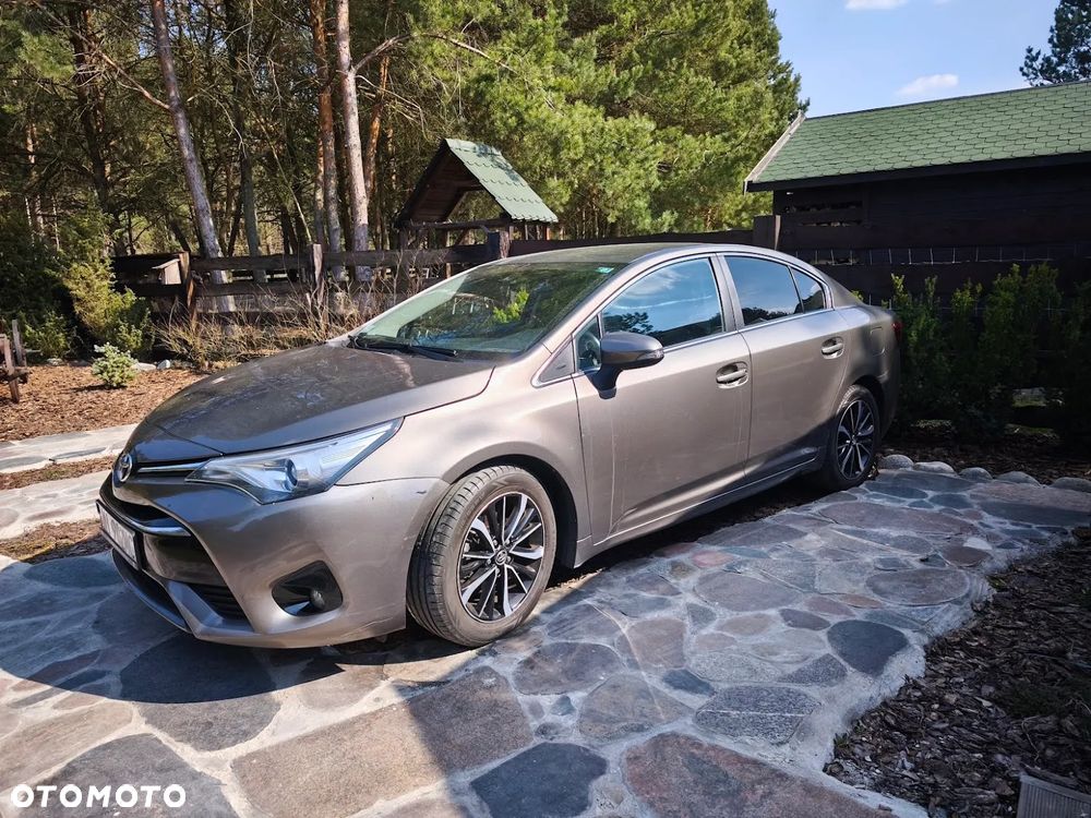 Toyota Avensis 1.8 Active - 3