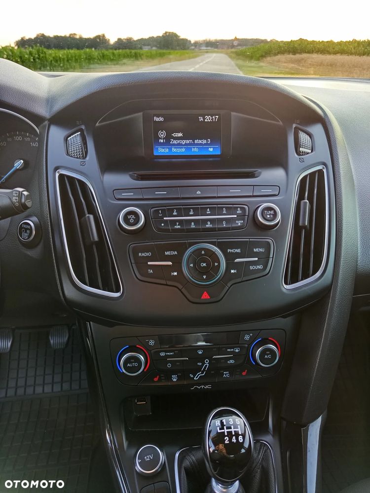 Ford Focus 1.5 EcoBoost Titanium ASS - 13