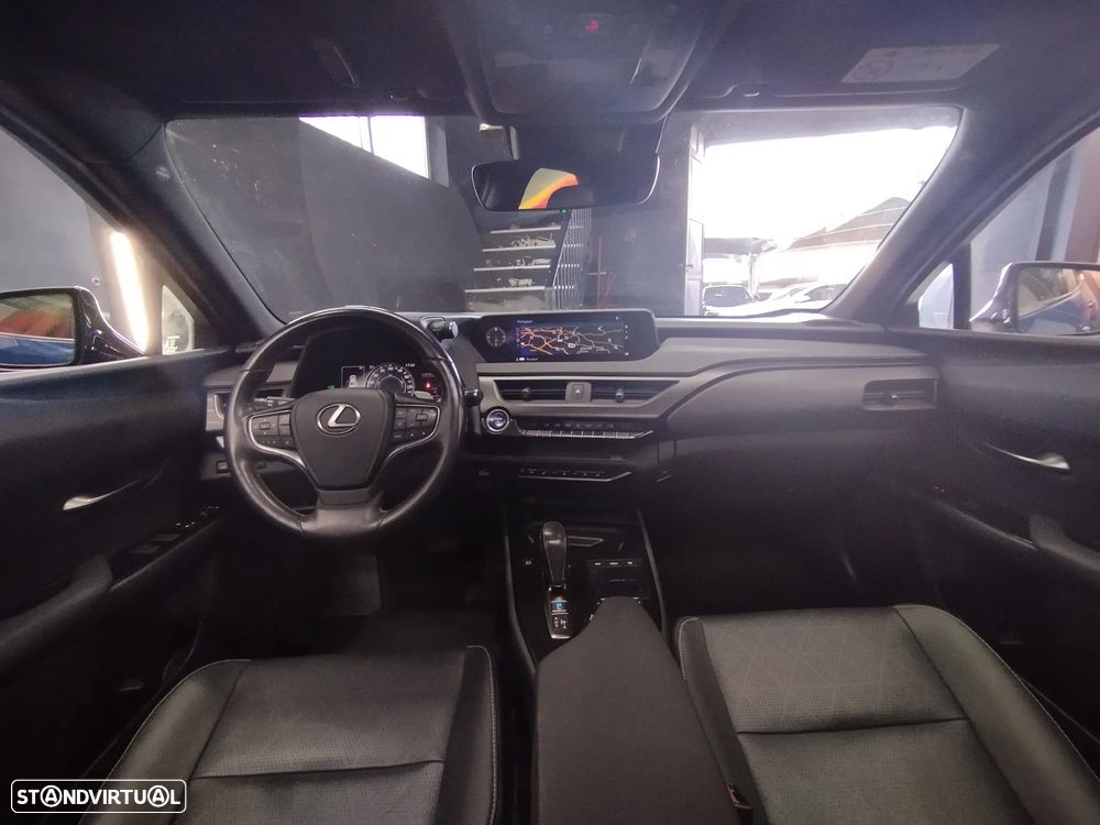 Lexus UX 300e Executive+ - 23