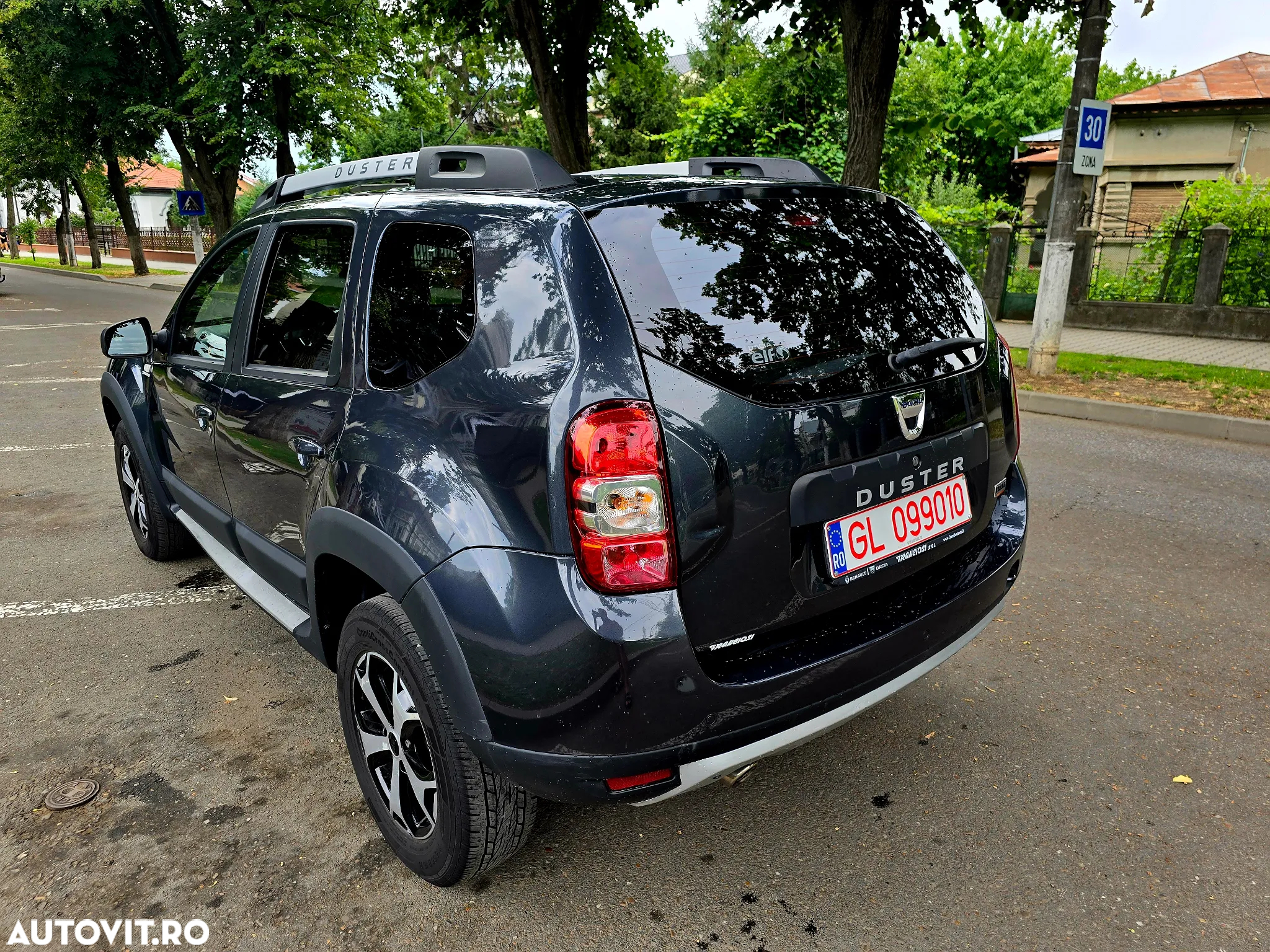 Dacia Duster 1.5 dCi EDC Prestige jante 17" - 11