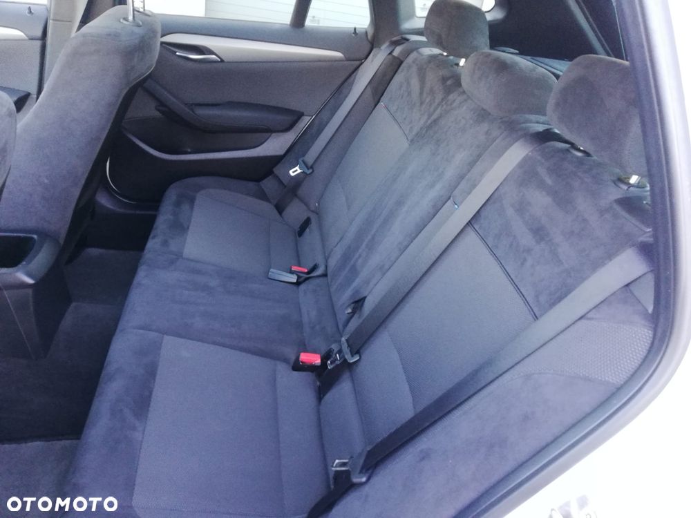 BMW X1 xDrive20d Sport Line - 12