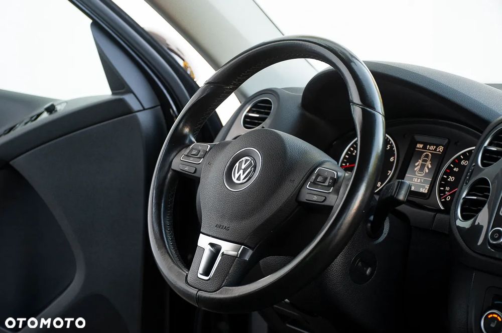Volkswagen Tiguan 1.4 TSI BlueMotion Technology Exclusive - 20