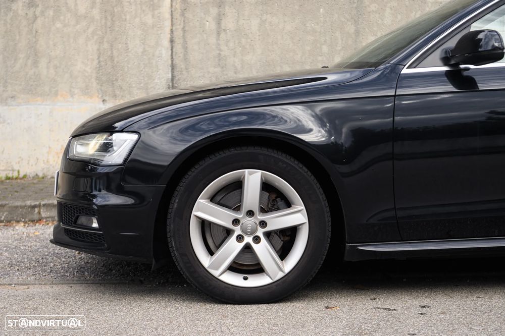 Audi A4 Avant 2.0 TDI Business Line S-line - 9