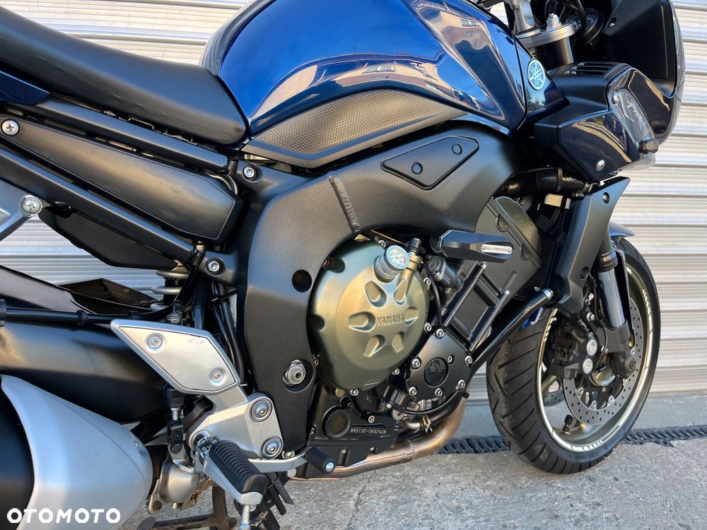 Yamaha FZ - 37