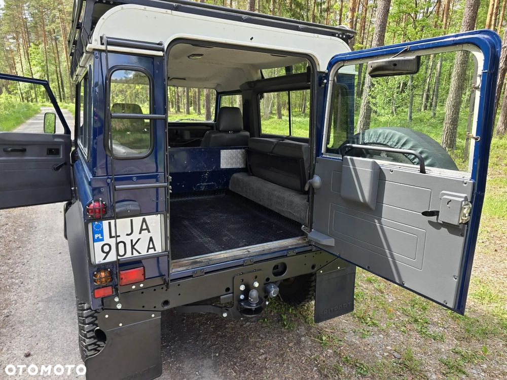 Land Rover Defender - 6
