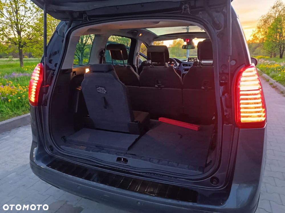 Peugeot 5008 - 9
