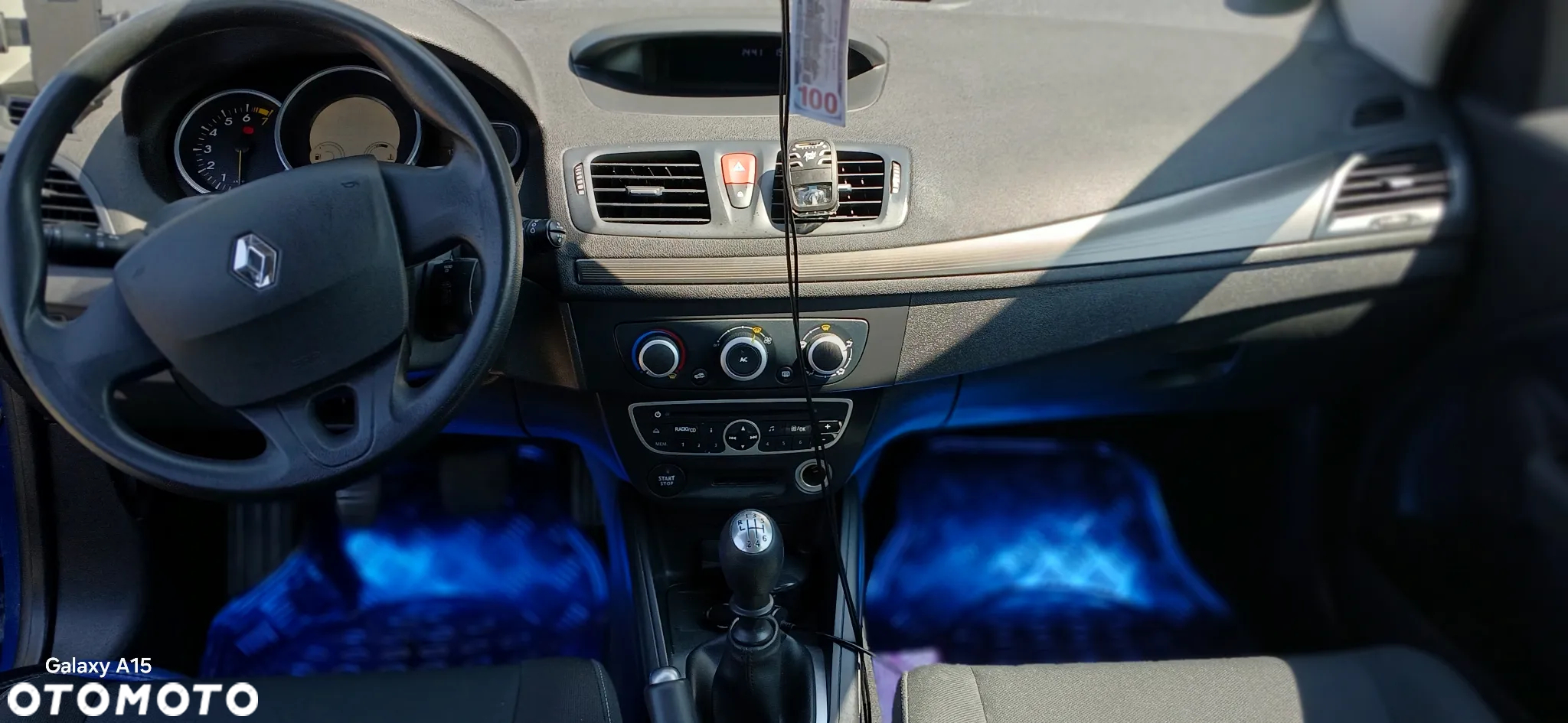 Renault Megane 1.6 16V Color Edition - 4