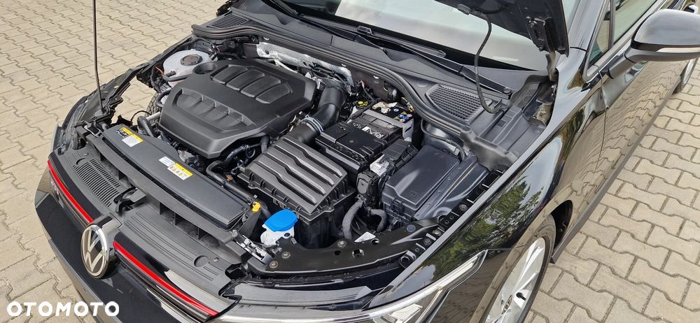 Volkswagen Golf - 22