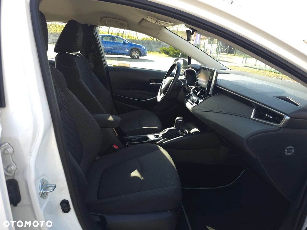Toyota Corolla 1.8 Hybrid Comfort - 16