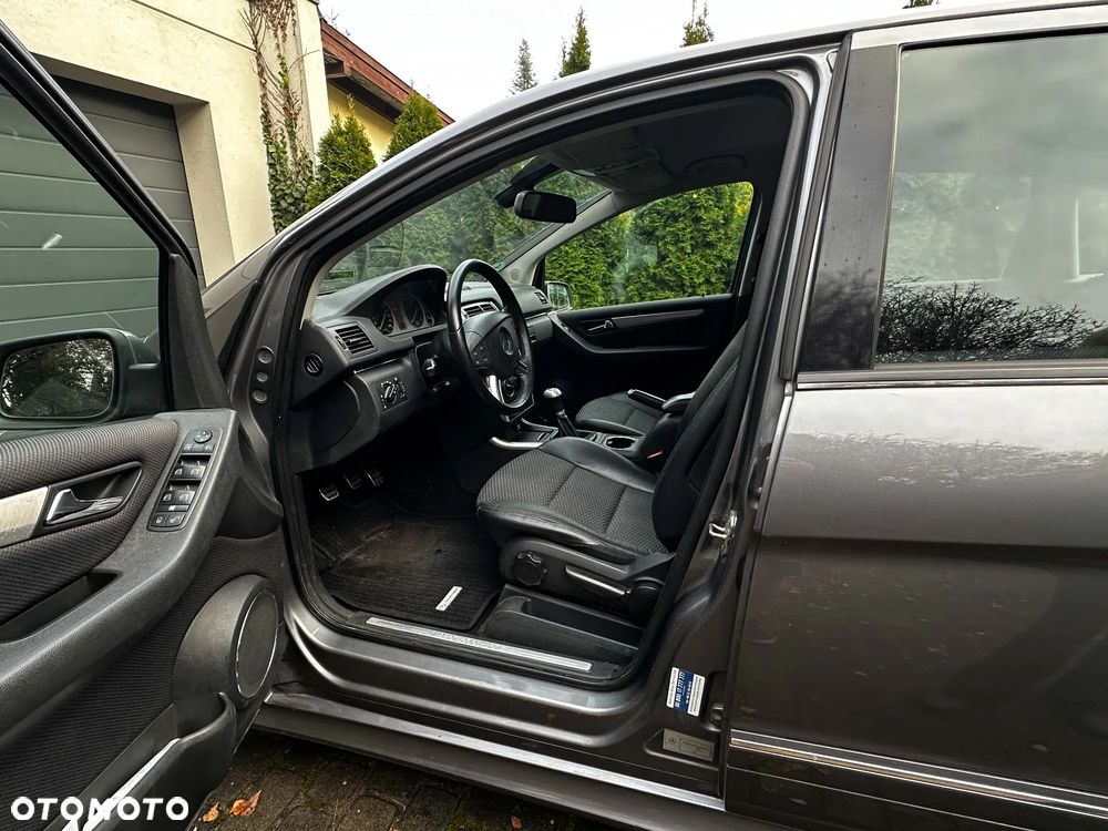 Mercedes-Benz Klasa B 180 CDI - 8
