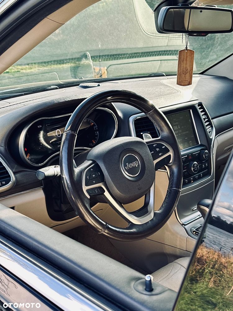 Jeep Grand Cherokee 5.7 V8 HEMI Overland - 33