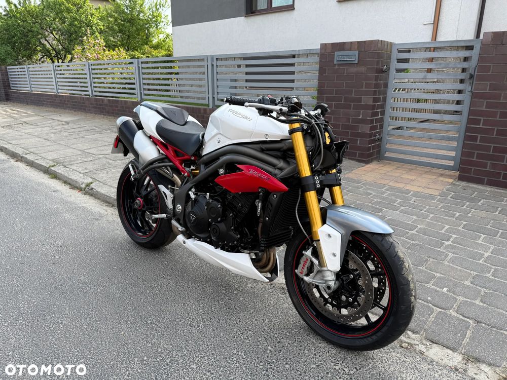 Triumph Speed Triple - 1