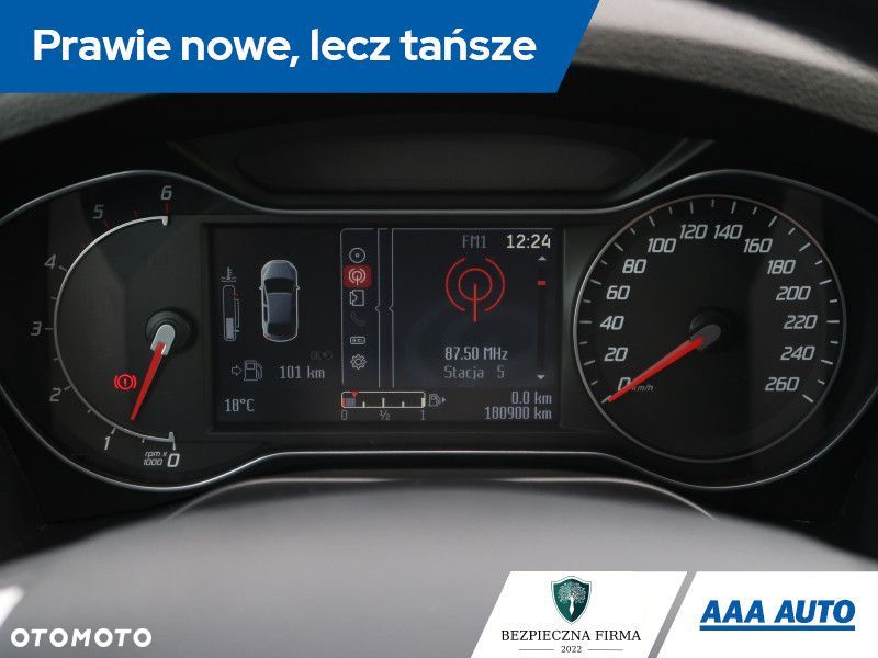 Ford S-Max - 12