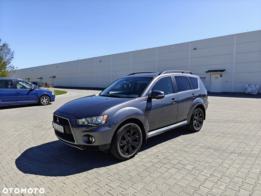 Mitsubishi Outlander 2.2 DI-D 4WD TC-SST Instyle - 2
