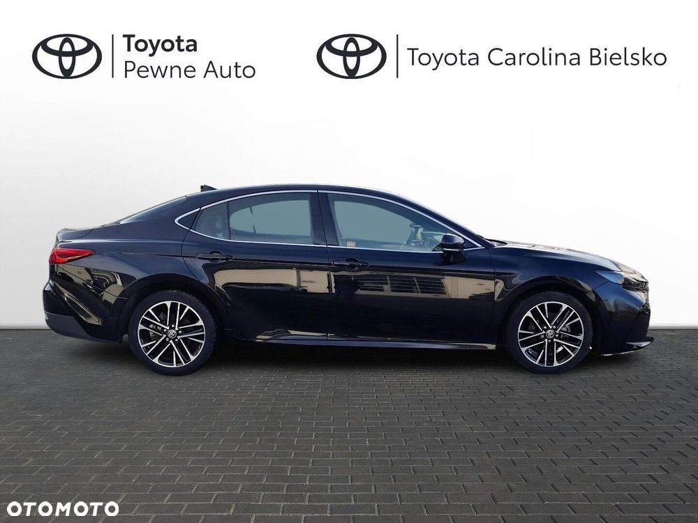 Toyota Camry - 26