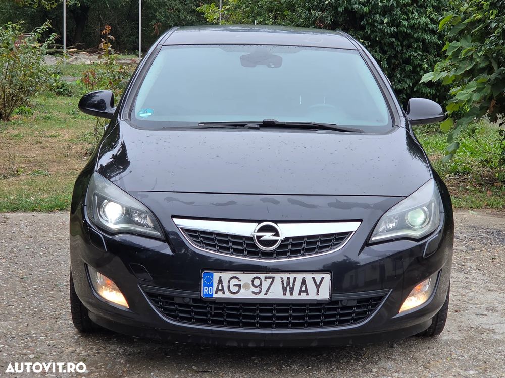 Opel Astra 1.7 CDTI Cosmo - 1