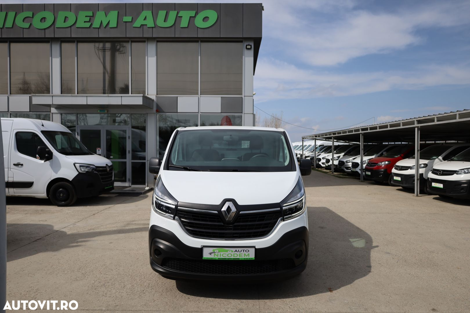 Renault Trafic - 10