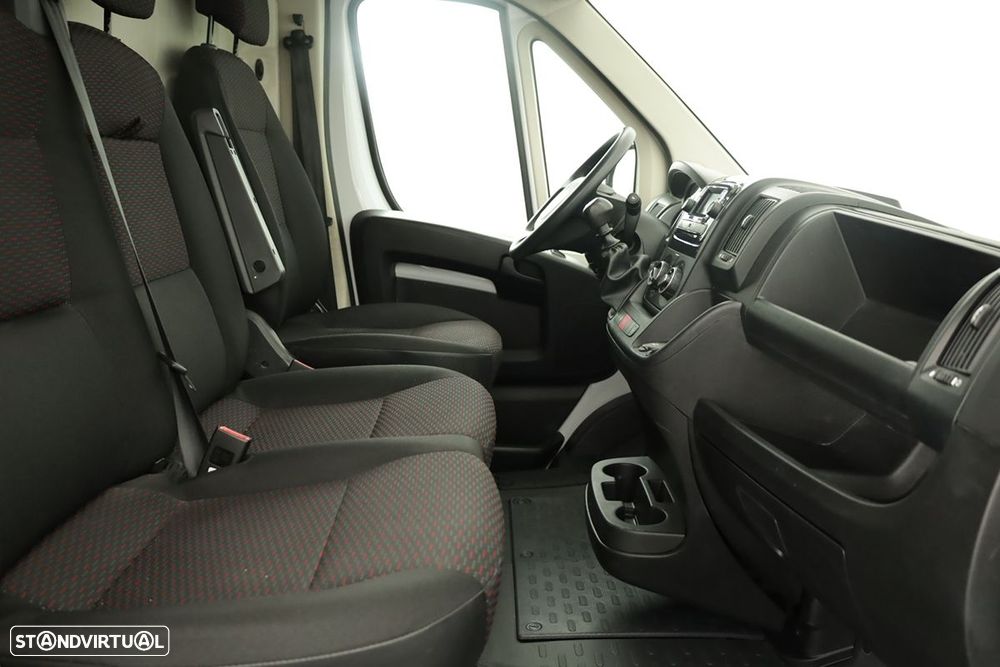 Peugeot boxer 2.2 bluehdi 333 l2h2 - 18