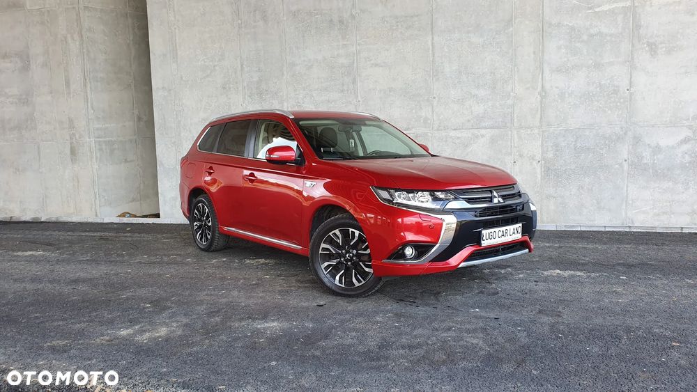Mitsubishi Outlander PHEV Instyle NAVI + - 2