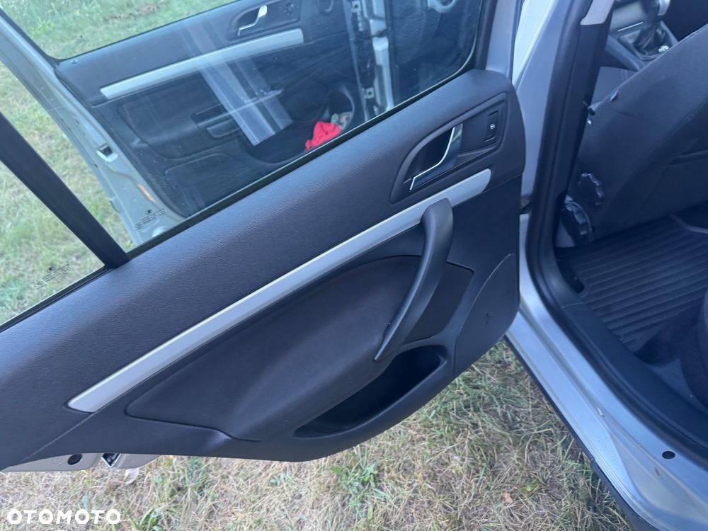 Skoda Octavia Scout 2.0 TDI DPF - 32