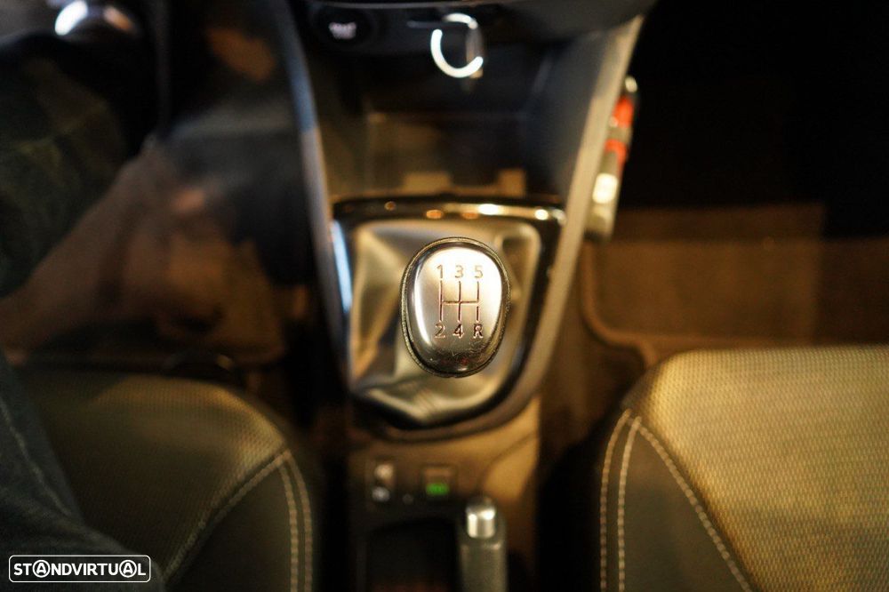 Renault Clio Sport Tourer - 22