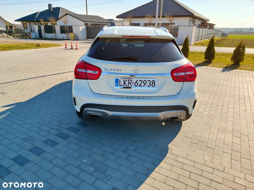 Mercedes-Benz GLA 200 - 5