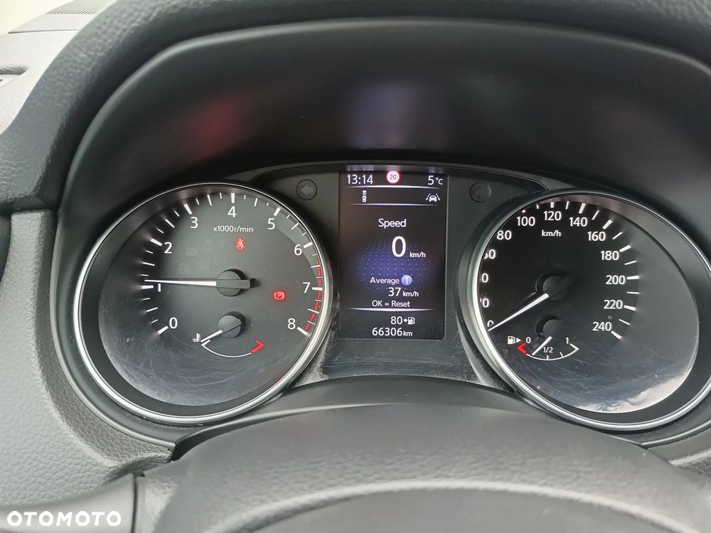 Nissan Qashqai 1.2 DIG-T N-Connecta EU6 - 18