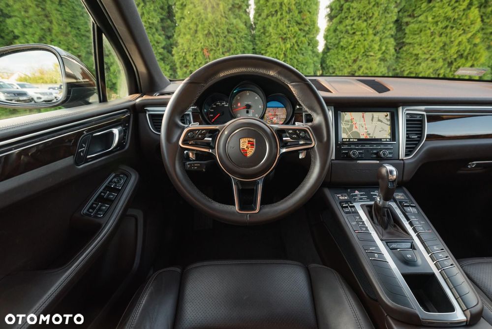 Porsche Macan - 11
