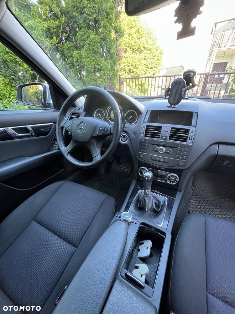 Mercedes-Benz Klasa C 220 CDI DPF Elegance - 9