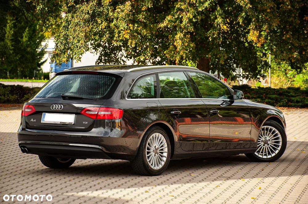 Audi A4 Avant 2.0 TDI DPF clean diesel Ambiente - 18
