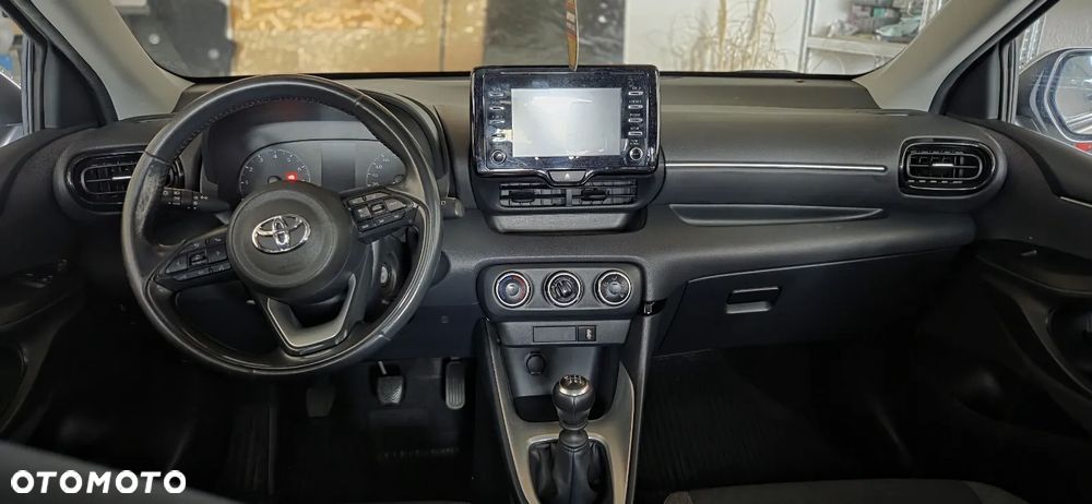 Toyota Yaris 1.5 Comfort - 6