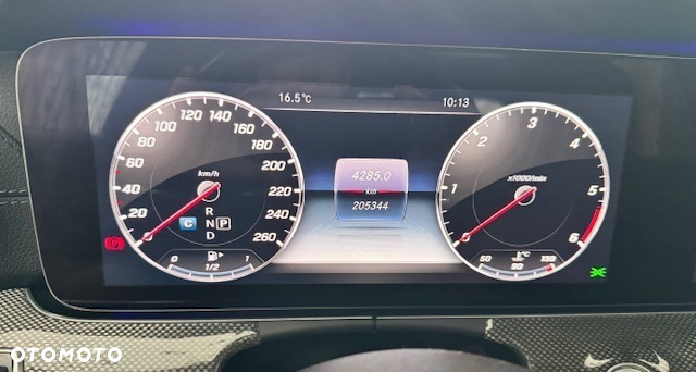 Mercedes-Benz Klasa E 220 d 4-Matic Business Edition 9G-TRONIC - 12