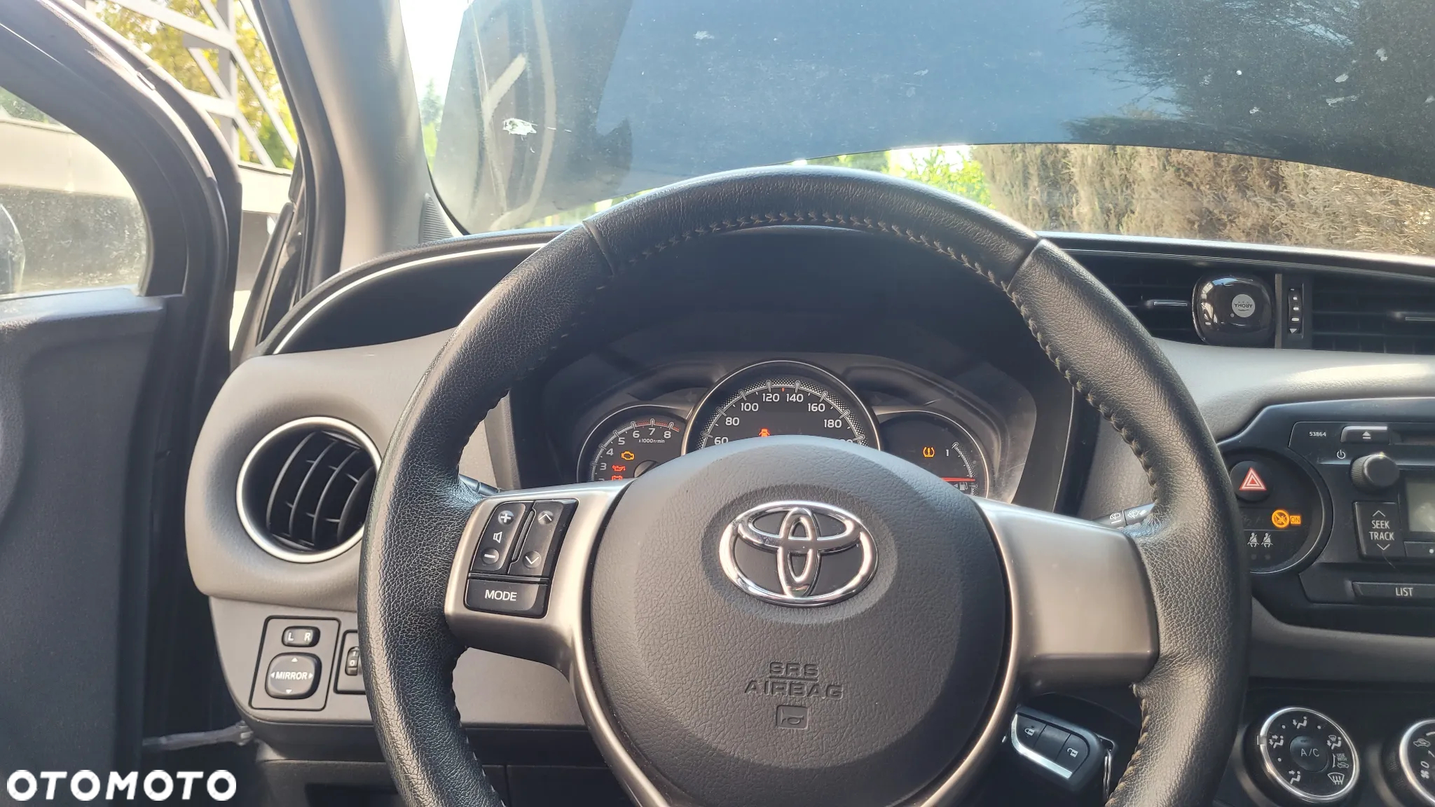 Toyota Yaris 1.0 Life - 10