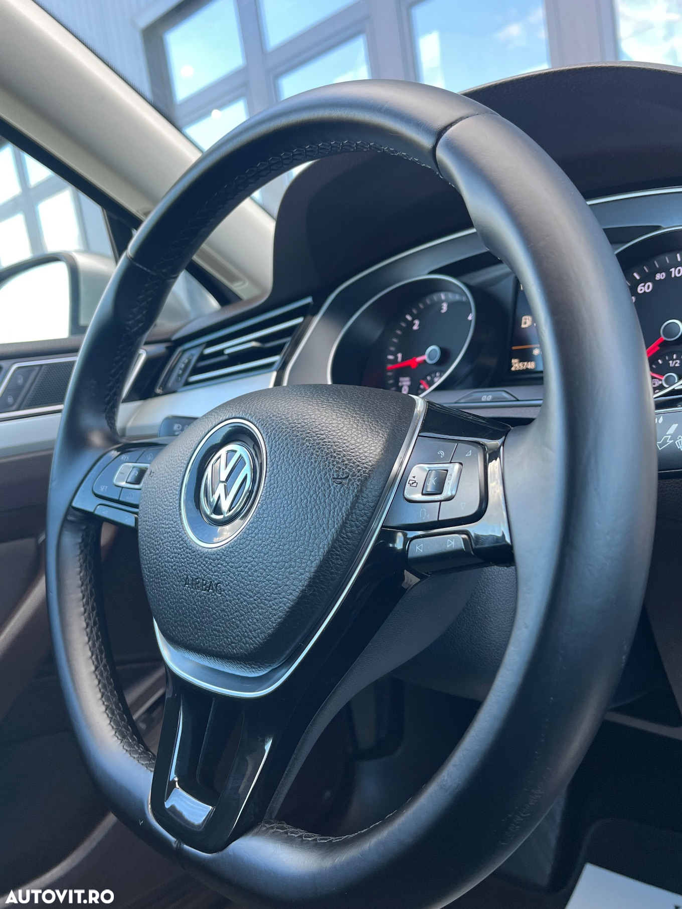 Volkswagen Passat 1.6 TDI (BlueMotion Technology) DSG Comfortline - 27