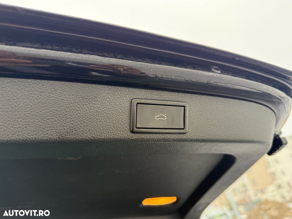 Skoda Superb 2.0 TDI DSG Premium Edition - 28