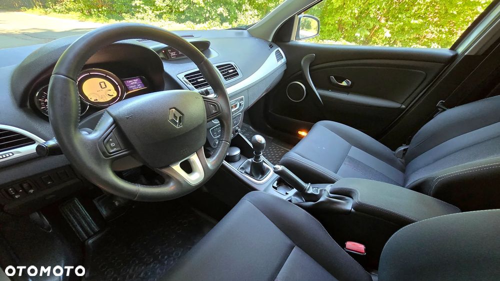 Renault Megane 1.6 16V Expression - 11