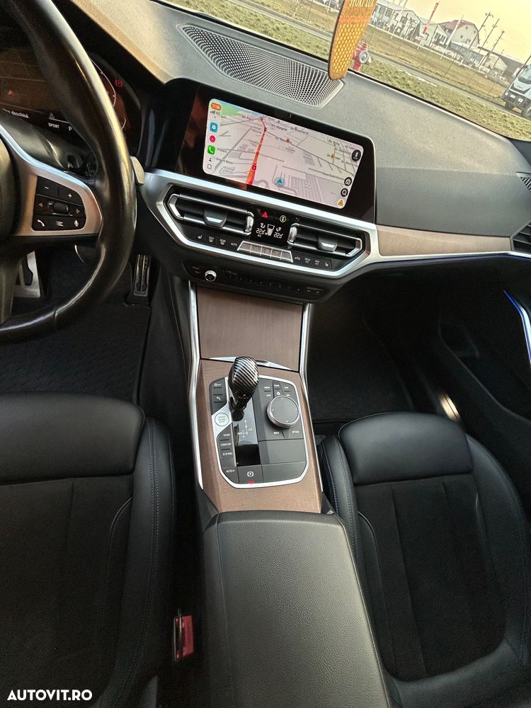 BMW Seria 3 318d Aut. M Sport - 17