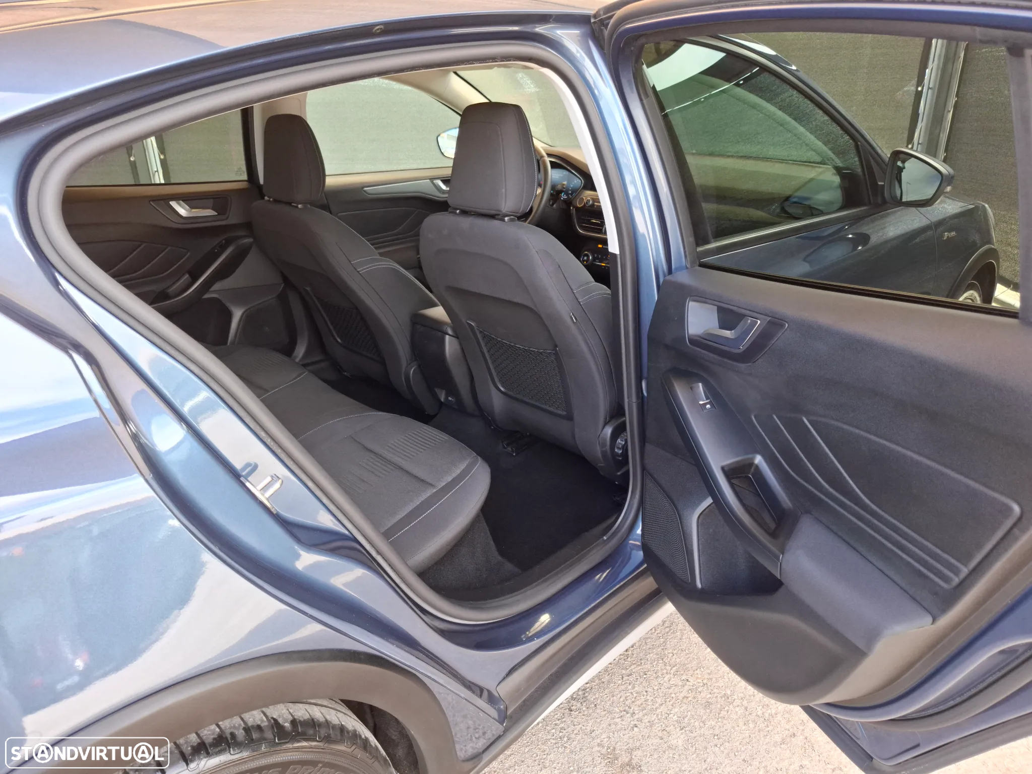 Ford Focus 1.0 EcoBoost Active X Aut. - 22