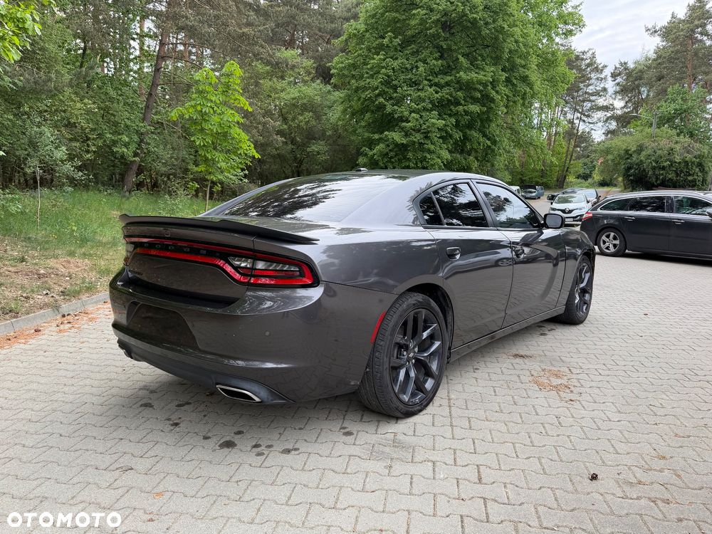 Dodge Charger - 3