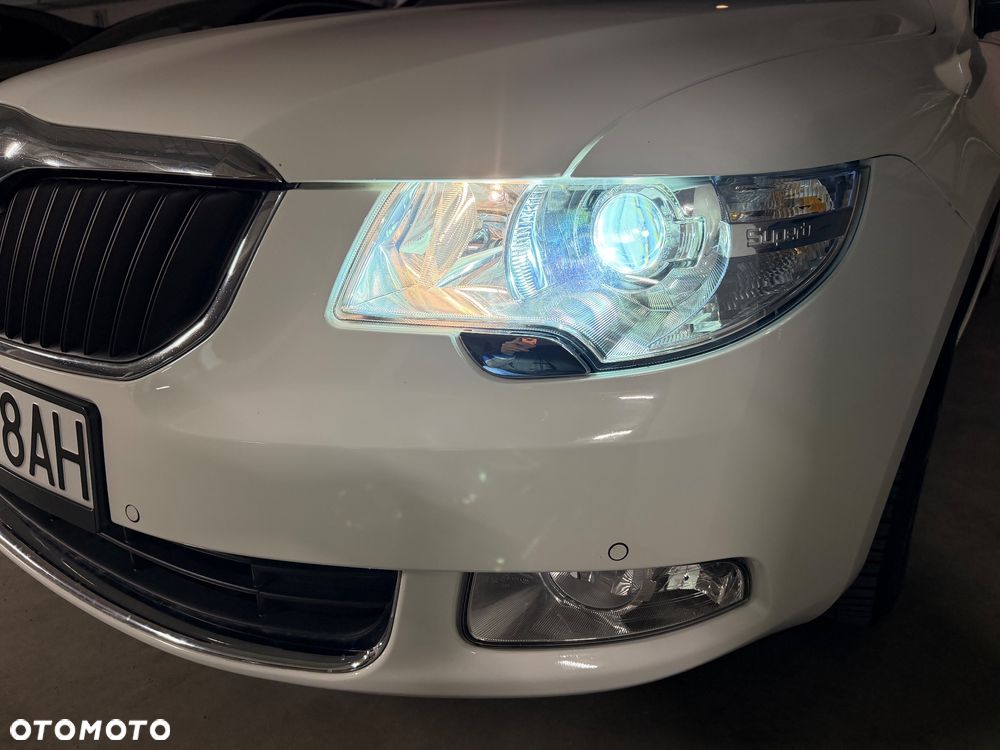 Skoda Superb 2.0 TDI Elegance - 16